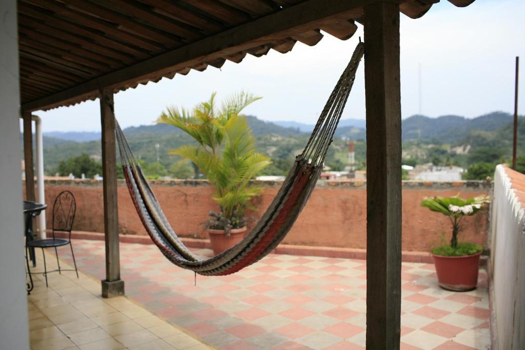 Hotel And Restaurant Guancascos Gracias Esterno foto